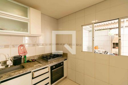Casa para alugar com 300m², 4 quartos e 3 vagas Casa para alugar com 300m², 4 quartos e 3 vagasCozinha