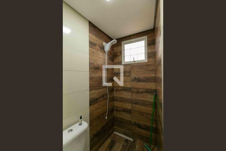 Casa para alugar com 300m², 4 quartos e 3 vagas Casa para alugar com 300m², 4 quartos e 3 vagasBanheiro Social 2