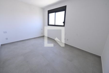 Casa de condomínio para alugar com 181m², 4 quartos e 2 vagas Casa de condomínio para alugar com 181m², 4 quartos e 2 vagasQuarto