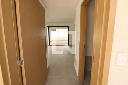 Casa de condomínio para alugar com 181m², 4 quartos e 2 vagas Casa de condomínio para alugar com 181m², 4 quartos e 2 vagasCorredor