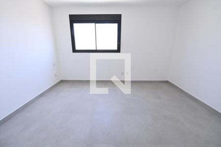 Casa de condomínio para alugar com 181m², 4 quartos e 2 vagas Casa de condomínio para alugar com 181m², 4 quartos e 2 vagasQuarto
