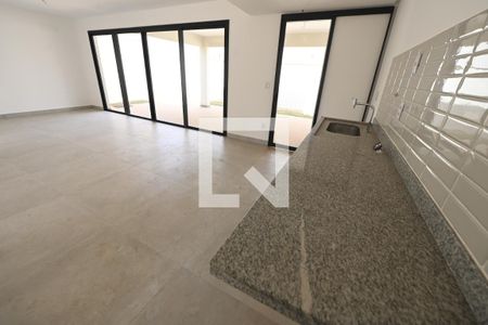 Casa de condomínio para alugar com 181m², 4 quartos e 2 vagas Casa de condomínio para alugar com 181m², 4 quartos e 2 vagasCozinha