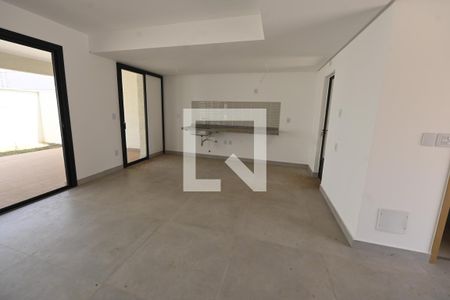 Casa de condomínio para alugar com 181m², 4 quartos e 2 vagas Casa de condomínio para alugar com 181m², 4 quartos e 2 vagasSala