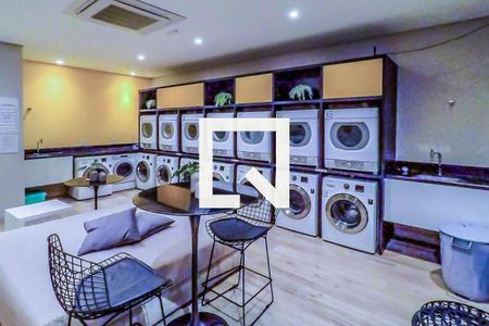Studio para alugar com 23m², 1 quarto e 1 vaga Studio para alugar com 23m², 1 quarto e 1 vagaÁrea Comum - Lavanderia