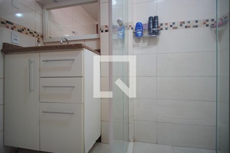 Apartamento à venda com 71m², 2 quartos e 1 vagaBanheiro Corredor
