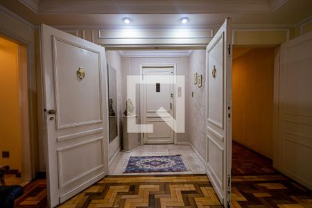 Apartamento à venda com 252m², 4 quartos e 3 vagasHall de entrada