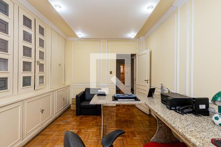 Apartamento à venda com 252m², 4 quartos e 3 vagasEscritório