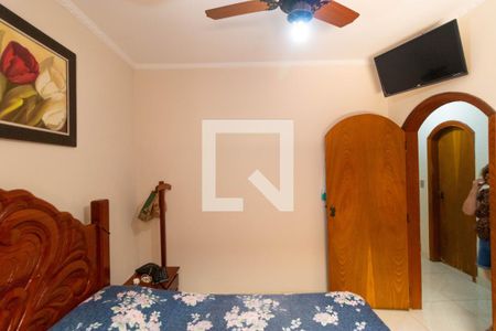 Casa à venda com 236m², 3 quartos e 4 vagas Casa à venda com 236m², 3 quartos e 4 vagasQuarto 01