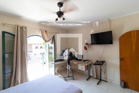 Casa à venda com 236m², 3 quartos e 4 vagas Casa à venda com 236m², 3 quartos e 4 vagasSuíte