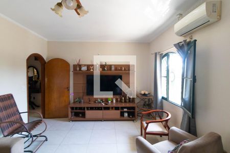 Casa à venda com 236m², 3 quartos e 4 vagas Casa à venda com 236m², 3 quartos e 4 vagasSalas