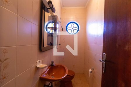 Casa à venda com 236m², 3 quartos e 4 vagas Casa à venda com 236m², 3 quartos e 4 vagasBanheiro 02