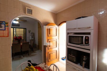 Casa à venda com 236m², 3 quartos e 4 vagas Casa à venda com 236m², 3 quartos e 4 vagasCozinha