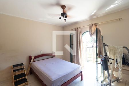 Casa à venda com 236m², 3 quartos e 4 vagas Casa à venda com 236m², 3 quartos e 4 vagasSuíte