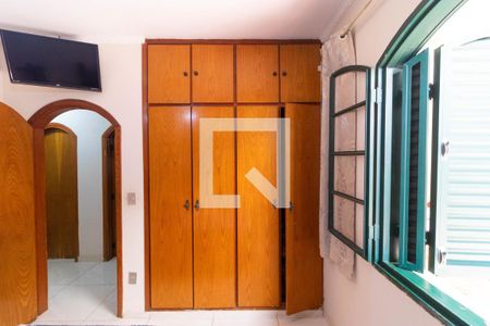 Casa à venda com 236m², 3 quartos e 4 vagas Casa à venda com 236m², 3 quartos e 4 vagasQuarto 01