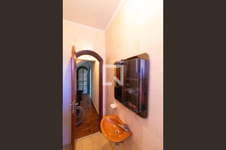 Casa à venda com 236m², 3 quartos e 4 vagas Casa à venda com 236m², 3 quartos e 4 vagasBanheiro 02