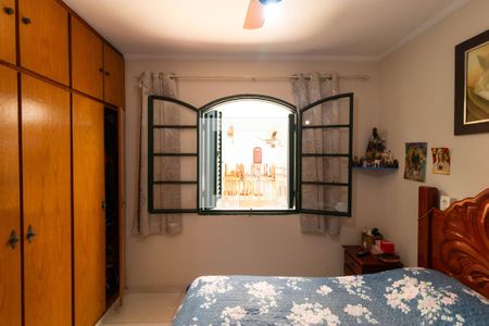 Casa à venda com 236m², 3 quartos e 4 vagas Casa à venda com 236m², 3 quartos e 4 vagasQuarto 01