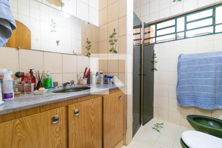 Casa à venda com 236m², 3 quartos e 4 vagas Casa à venda com 236m², 3 quartos e 4 vagasBanheiro 01