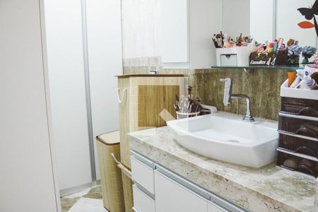 Casa à venda com 145m², 3 quartos e 3 vagasBanheiro da Suíte