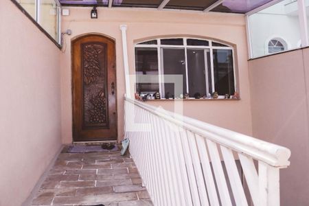 Casa à venda com 145m², 3 quartos e 3 vagasEntrada