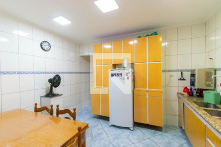 Casa à venda com 309m², 5 quartos e 3 vagasCozinha