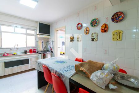 Casa à venda com 309m², 5 quartos e 3 vagasCasa 2 - Cozinha