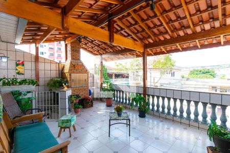 Casa à venda com 309m², 5 quartos e 3 vagasCasa 2 - Varanda da Sala