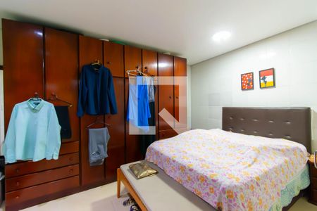 Casa à venda com 309m², 5 quartos e 3 vagasSuíte