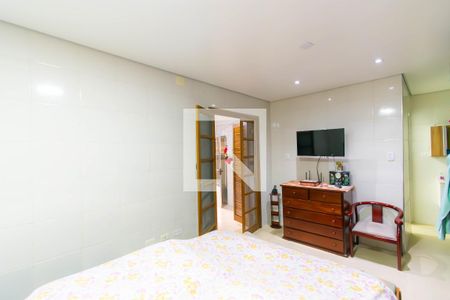 Casa à venda com 309m², 5 quartos e 3 vagasSuíte