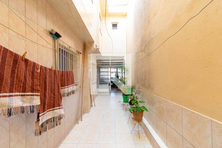 Casa à venda com 309m², 5 quartos e 3 vagasCorredor Externo