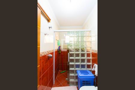 Casa à venda com 309m², 5 quartos e 3 vagasCasa 2 - Banheiro da Suíte