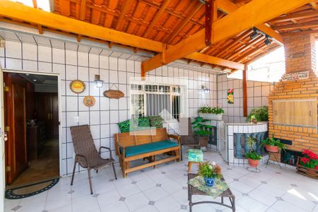 Casa à venda com 309m², 5 quartos e 3 vagasCasa 2 - Varanda da Sala