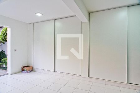 Casa à venda com 420m², 5 quartos e 4 vagasGaragem