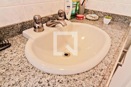 Casa à venda com 420m², 5 quartos e 4 vagasBanheiro