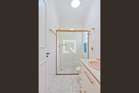 Casa à venda com 420m², 5 quartos e 4 vagasBanheiro da Suíte 1