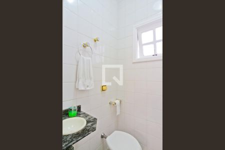 Casa à venda com 420m², 5 quartos e 4 vagasLavabo 2