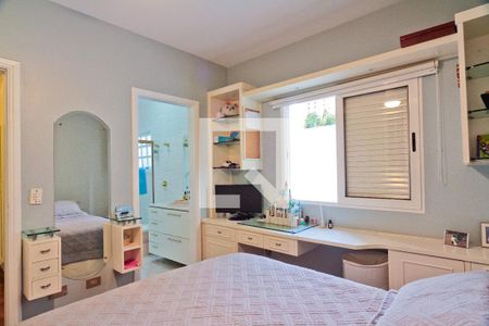 Casa à venda com 420m², 5 quartos e 4 vagasSuíte 1