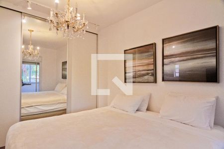 Casa à venda com 420m², 5 quartos e 4 vagasSuíte 2