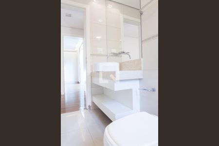 Casa de condomínio à venda com 524m², 4 quartos e 4 vagas Casa de condomínio à venda com 524m², 4 quartos e 4 vagasbanheiro suite 1