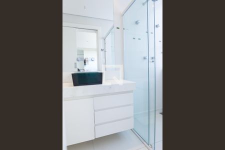 Casa de condomínio à venda com 524m², 4 quartos e 4 vagas Casa de condomínio à venda com 524m², 4 quartos e 4 vagasbanheiro suite 2