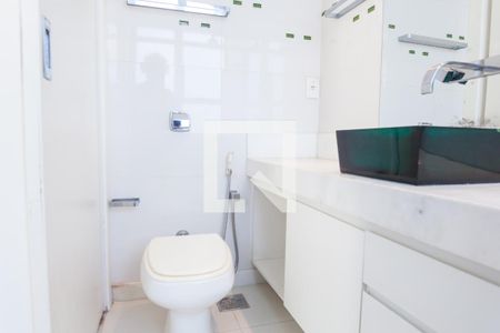 Casa de condomínio à venda com 524m², 4 quartos e 4 vagas Casa de condomínio à venda com 524m², 4 quartos e 4 vagasbanheiro suite 2