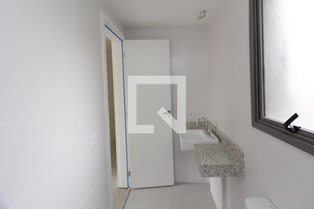 Apartamento à venda com 74m², 2 quartos e 1 vagaBanheiro da Suíte