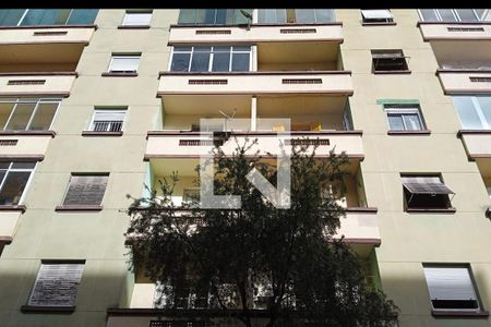 Apartamento à venda com 80m², 2 quartos e sem vagaFachada