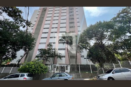 Apartamento para alugar com 120m², 2 quartos e 2 vagasFachada