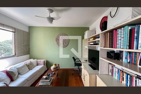 Sala de TV de apartamento para alugar com 2 quartos, 120m² em Vila Madalena, São Paulo