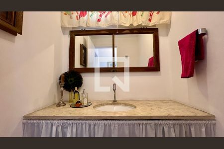 Apartamento para alugar com 120m², 2 quartos e 2 vagasLavabo