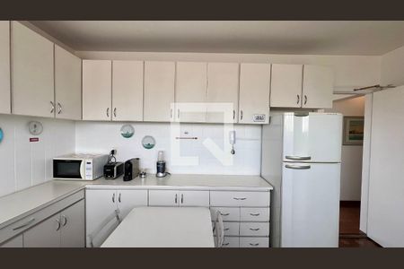 Apartamento para alugar com 120m², 2 quartos e 2 vagasCozinha