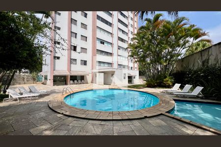 Apartamento para alugar com 120m², 2 quartos e 2 vagasPiscina