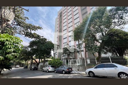 Apartamento para alugar com 120m², 2 quartos e 2 vagasFachada