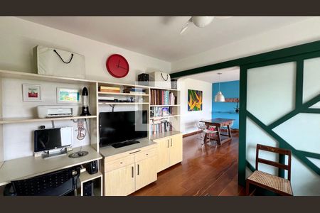 Apartamento para alugar com 120m², 2 quartos e 2 vagasSala de TV