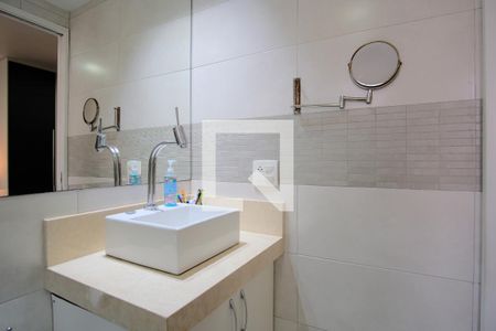 Apartamento à venda com 84m², 2 quartos e 1 vagaBanheiro da Suíte